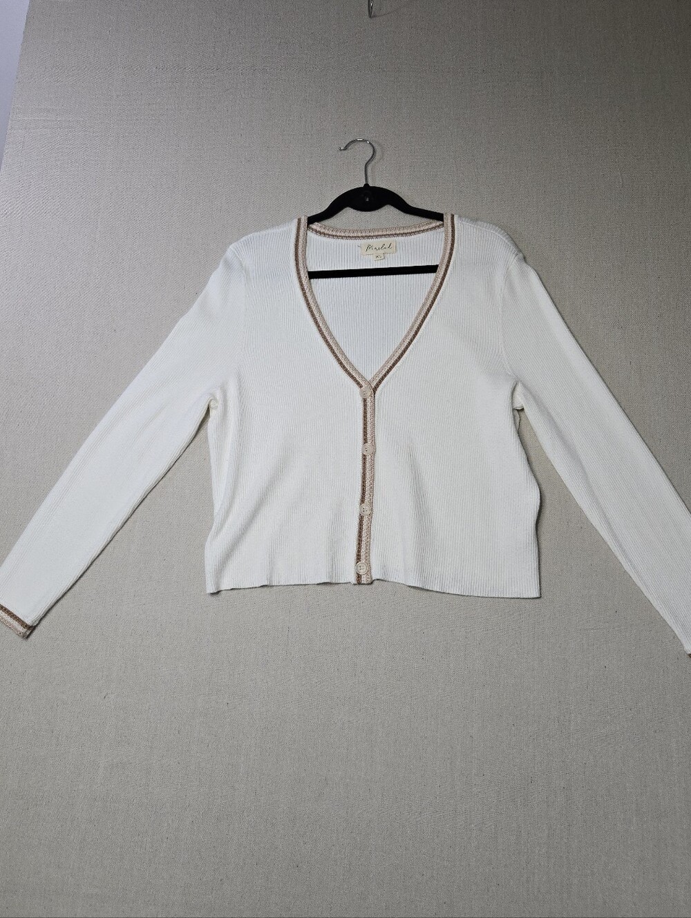 Marled White Ribbed V-Neck Cardigan with Beige & Tan Trim